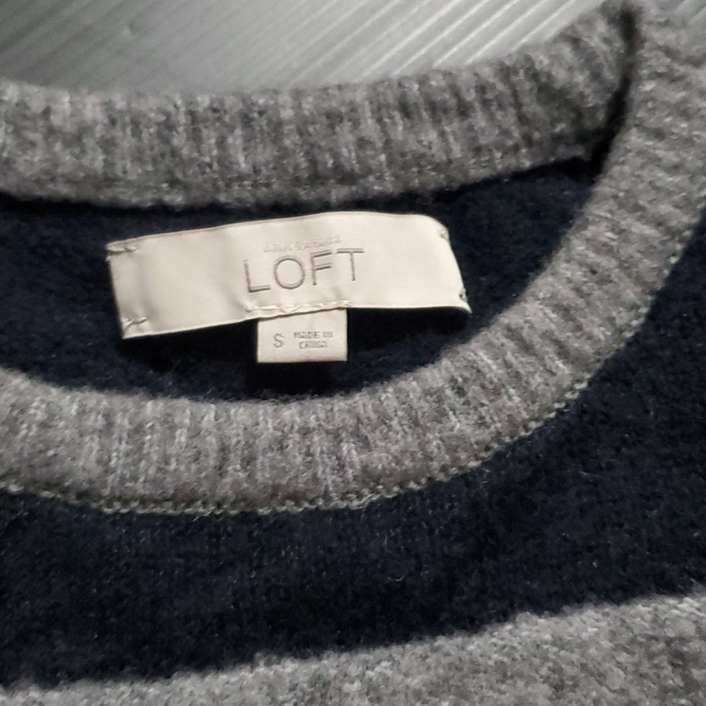 Sweater - Picture 2 of 3